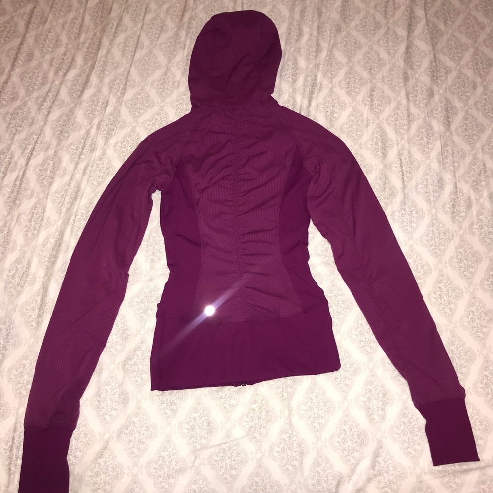 Lululemon In Flux Reversible Jacket - Picture 6 of 6